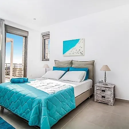 Sleeps 8 Pool Air Con Wifi Villa *